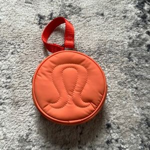lululemon pouch